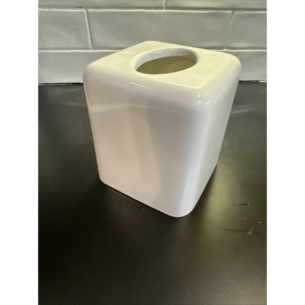KAREN COMERFORD Tissue Box‎ Cover Country Flower Pattern Plastic